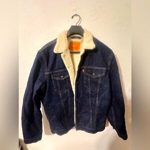 Levi’s Sherpa Jacket Size L